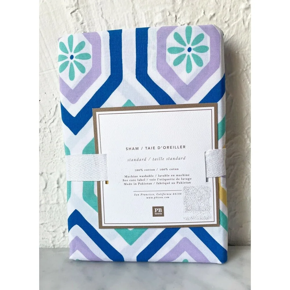 Pottery Barn Teen Diamond Daisy Cotton Pillow Sham - Standard Size NEW